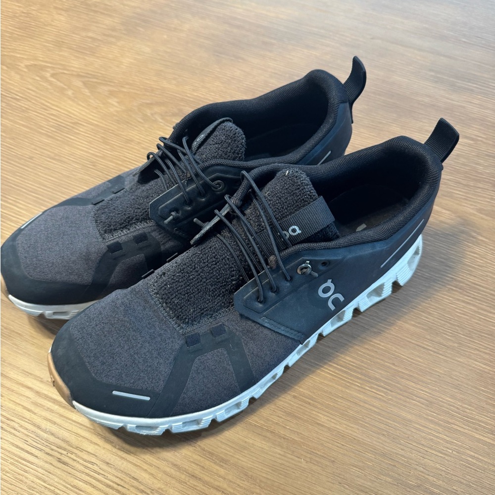 On Cloud Men's Charcoal and Black Running Shoes